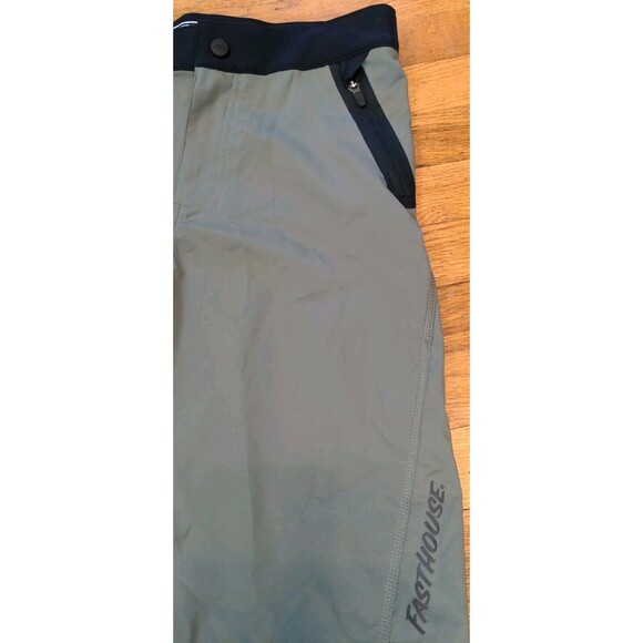 Brand New Fasthouse Men's Crossline 2 Mountain Bike Shorts Green/Black Sz 30 NWT - Picture 3 of 14